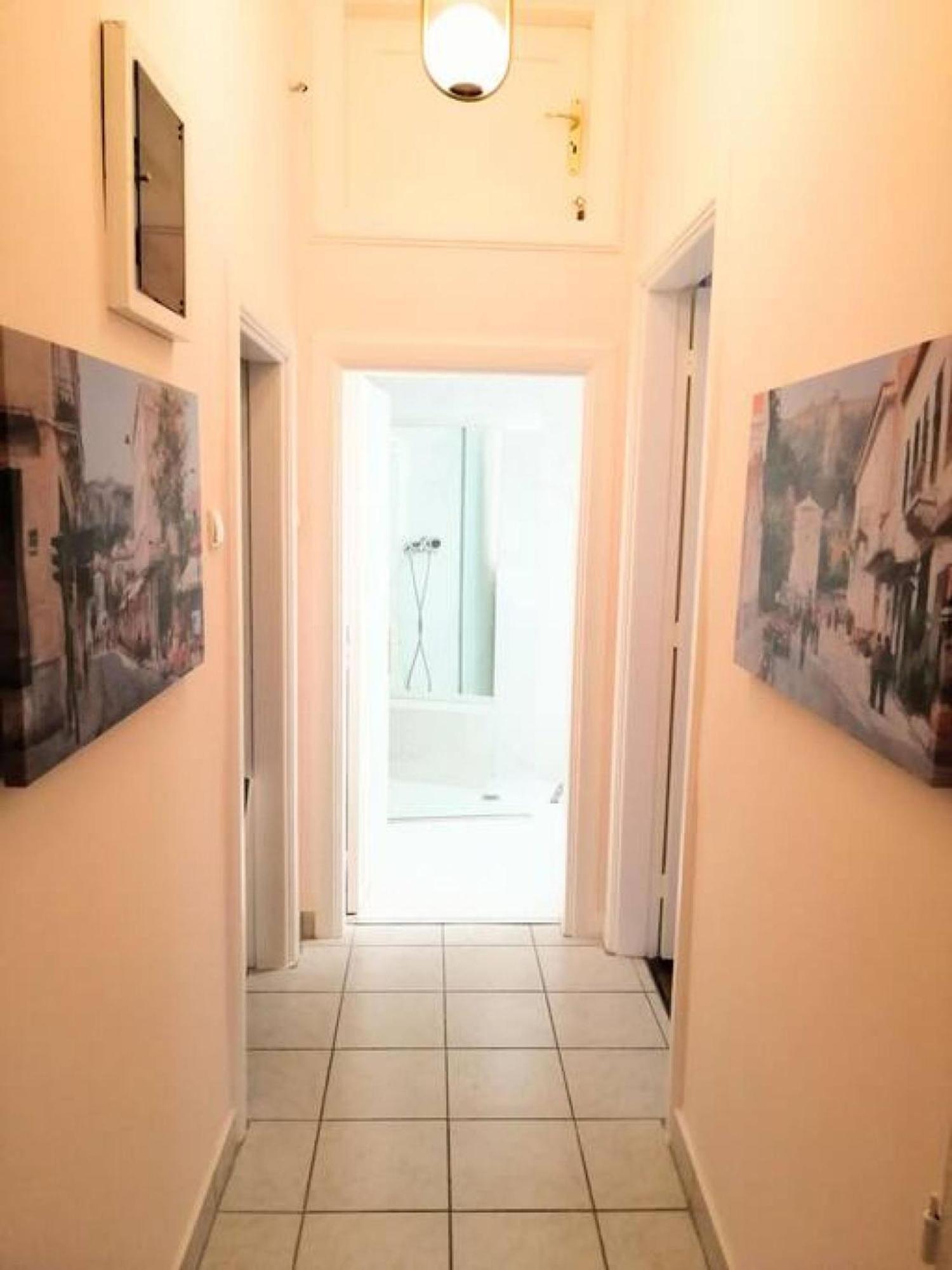 Elegant Apartment In Syntagma Square Атина Екстериор снимка